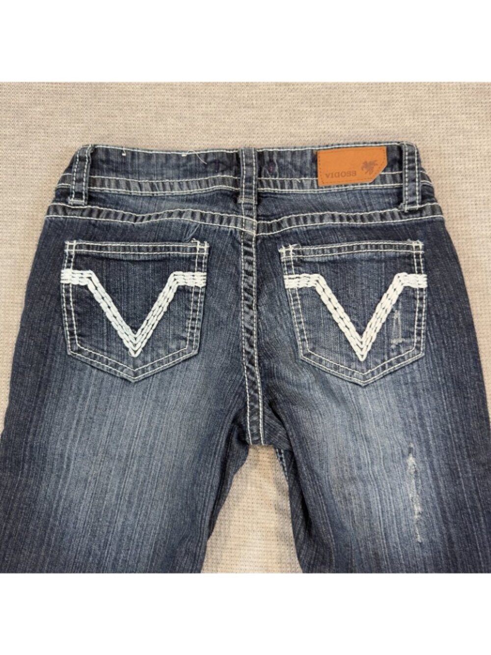 Vigoss Capri Jeans Womens Size 0 Rolled Cuff Distressed Stretch Blue Denim - Picture 4 of 16